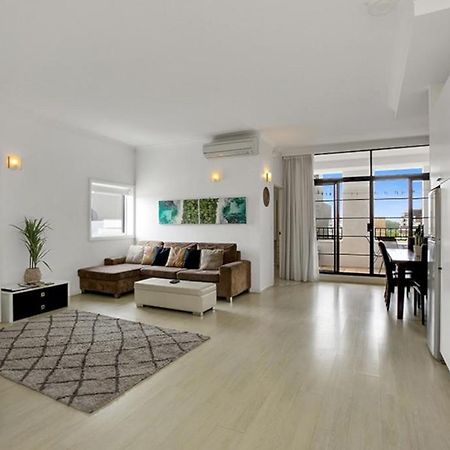 Apartment At Cooper St Сидни Екстериор снимка