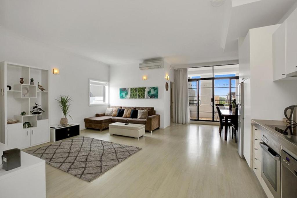 Apartment At Cooper St Сидни Екстериор снимка