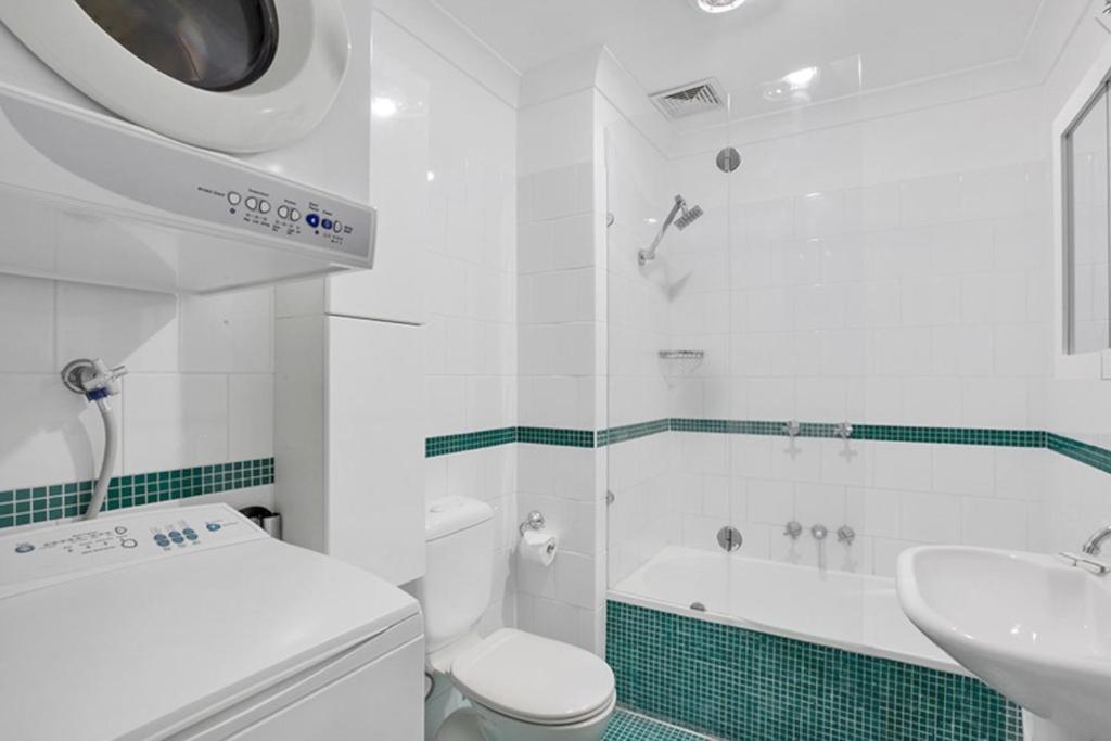 Apartment At Cooper St Сидни Екстериор снимка