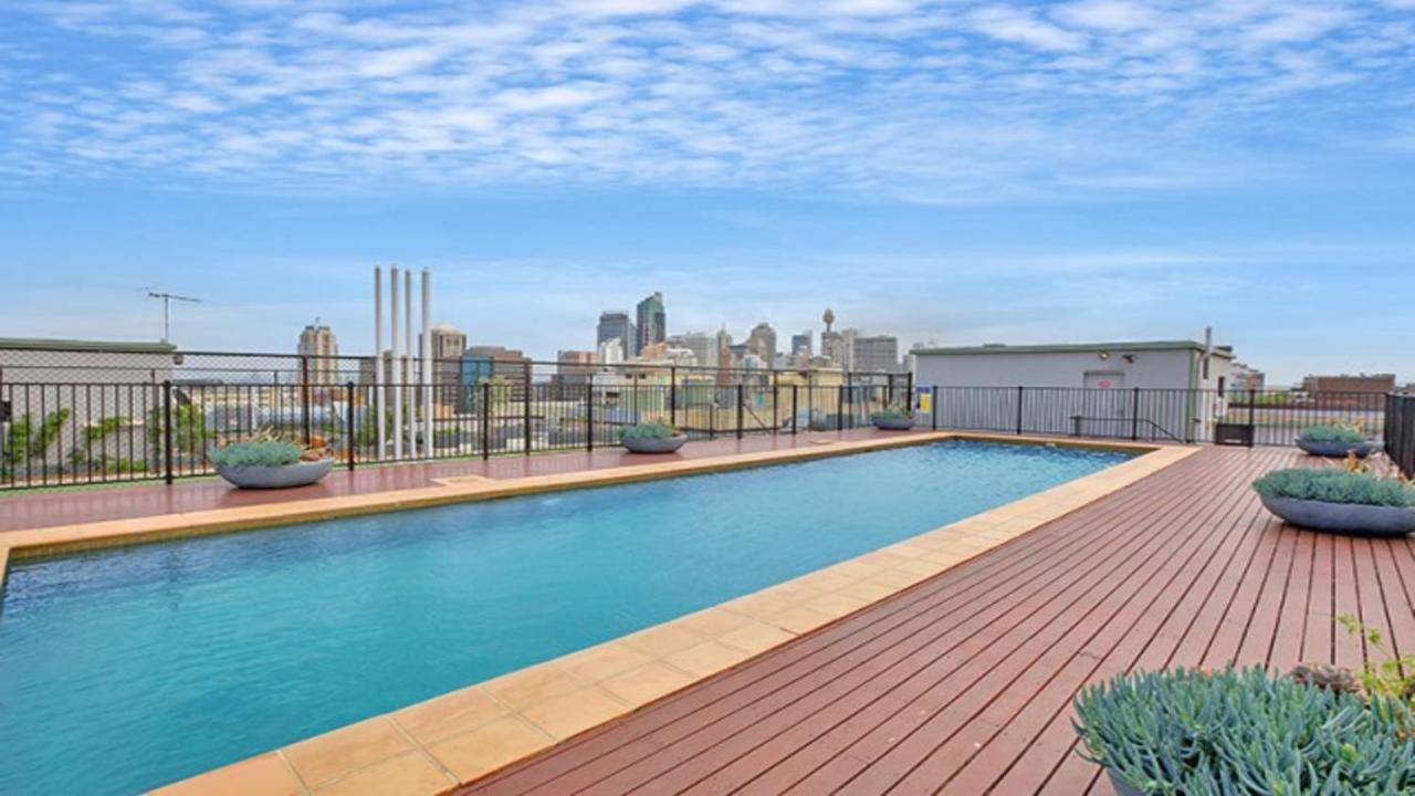 Apartment At Cooper St Сидни Екстериор снимка